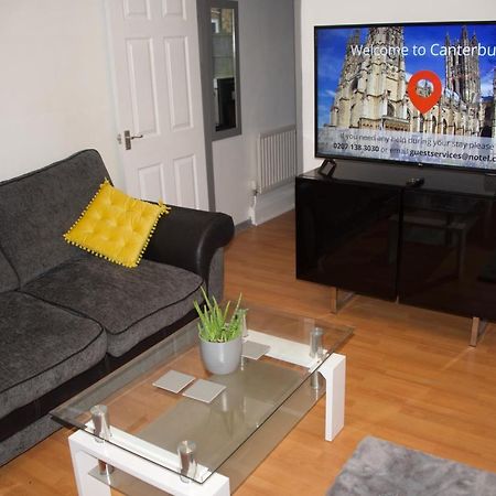 Budget Canterbury Apartment Esterno foto
