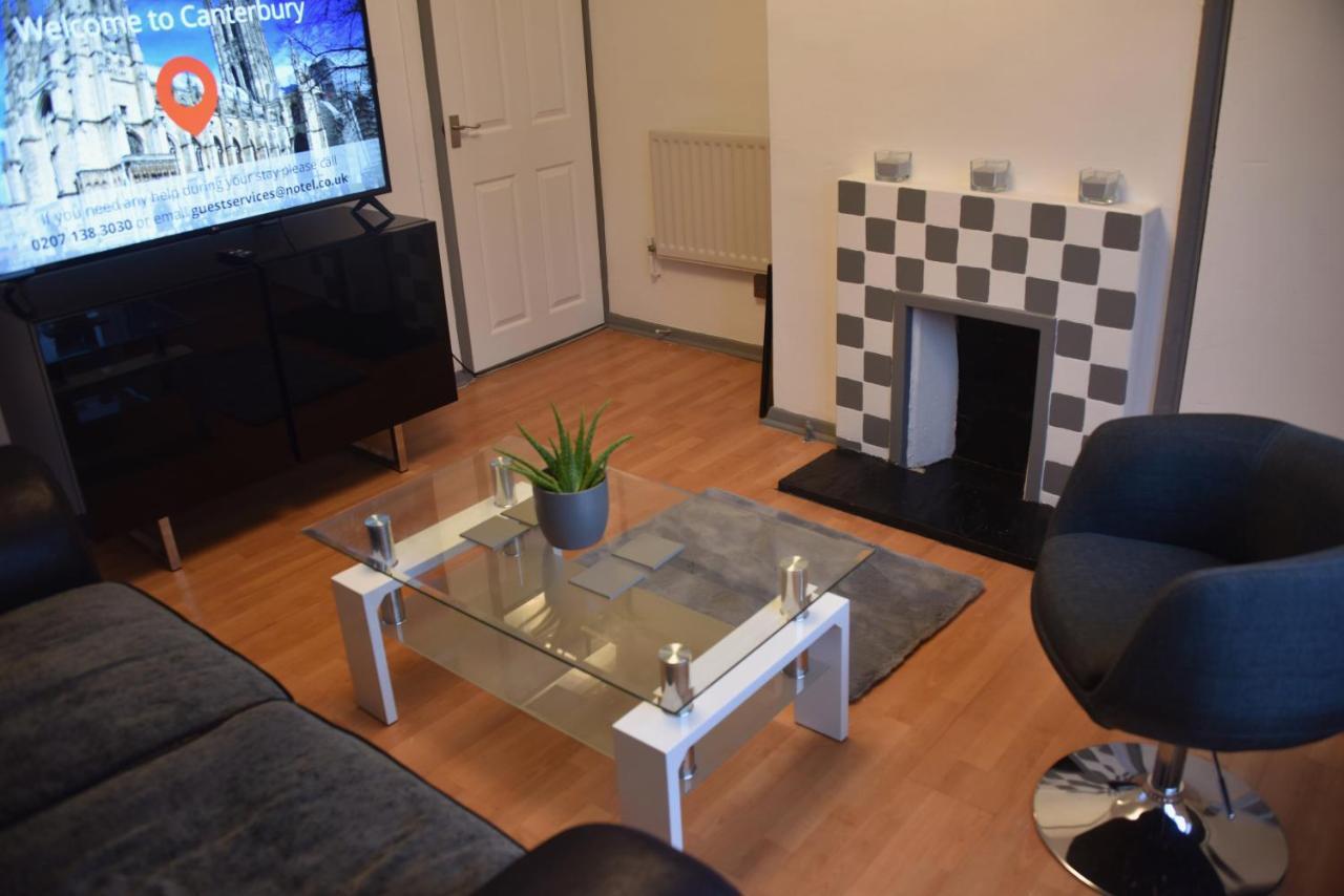 Budget Canterbury Apartment Esterno foto